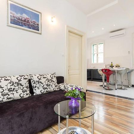 Apartment Central Old Town With Private Indoor Garage Parking سبليت المظهر الخارجي الصورة