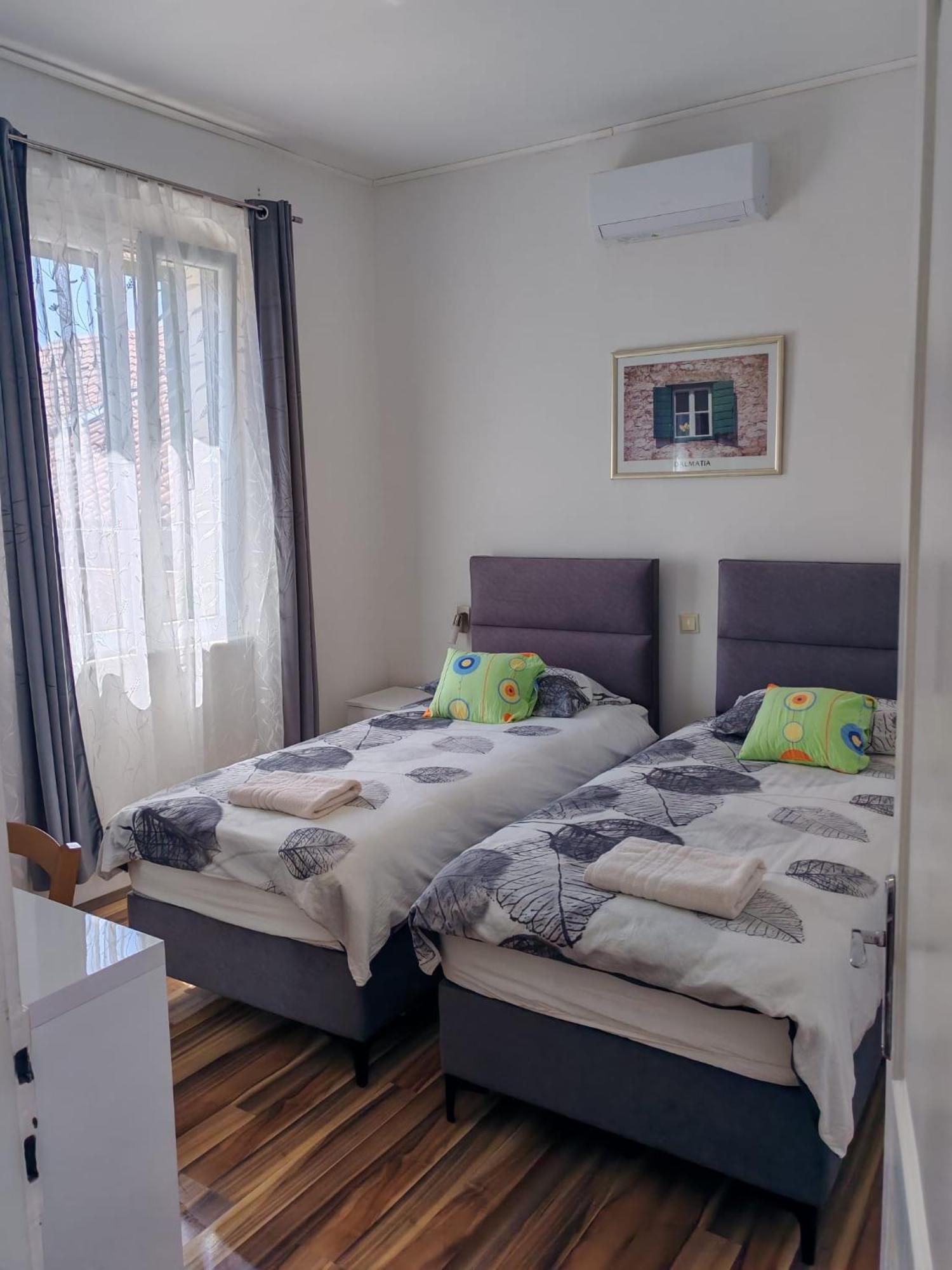 Apartment Central Old Town With Private Indoor Garage Parking سبليت المظهر الخارجي الصورة