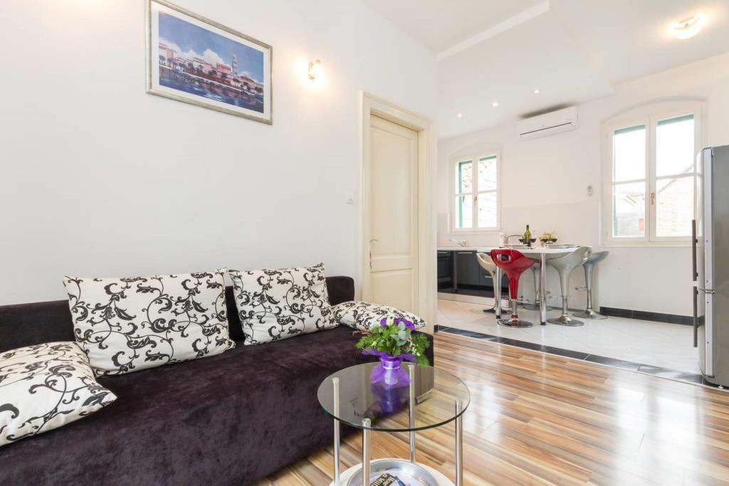 Apartment Central Old Town With Private Indoor Garage Parking سبليت المظهر الخارجي الصورة